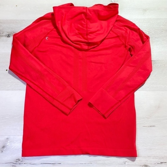 Zyia Active Sunset Red Peak Performance Seamless Perforated Hoodie, Size Large - Picture 9 of 9
